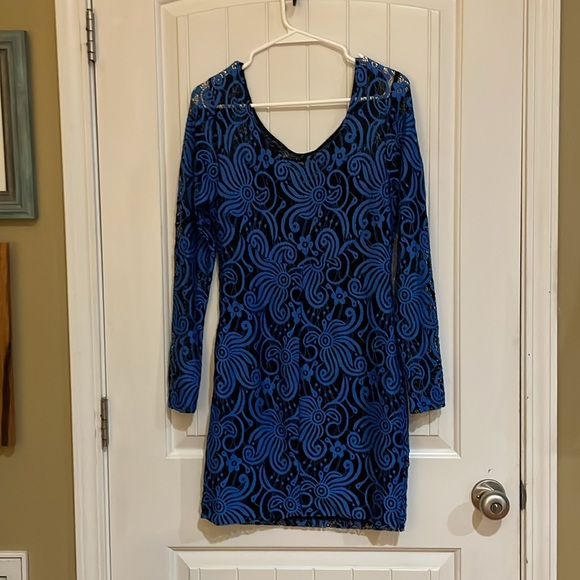 Charlotte Russe Black and Blue lace Dress Long Sleeve Scoop Neck Cocktail M - Picture 4 of 6